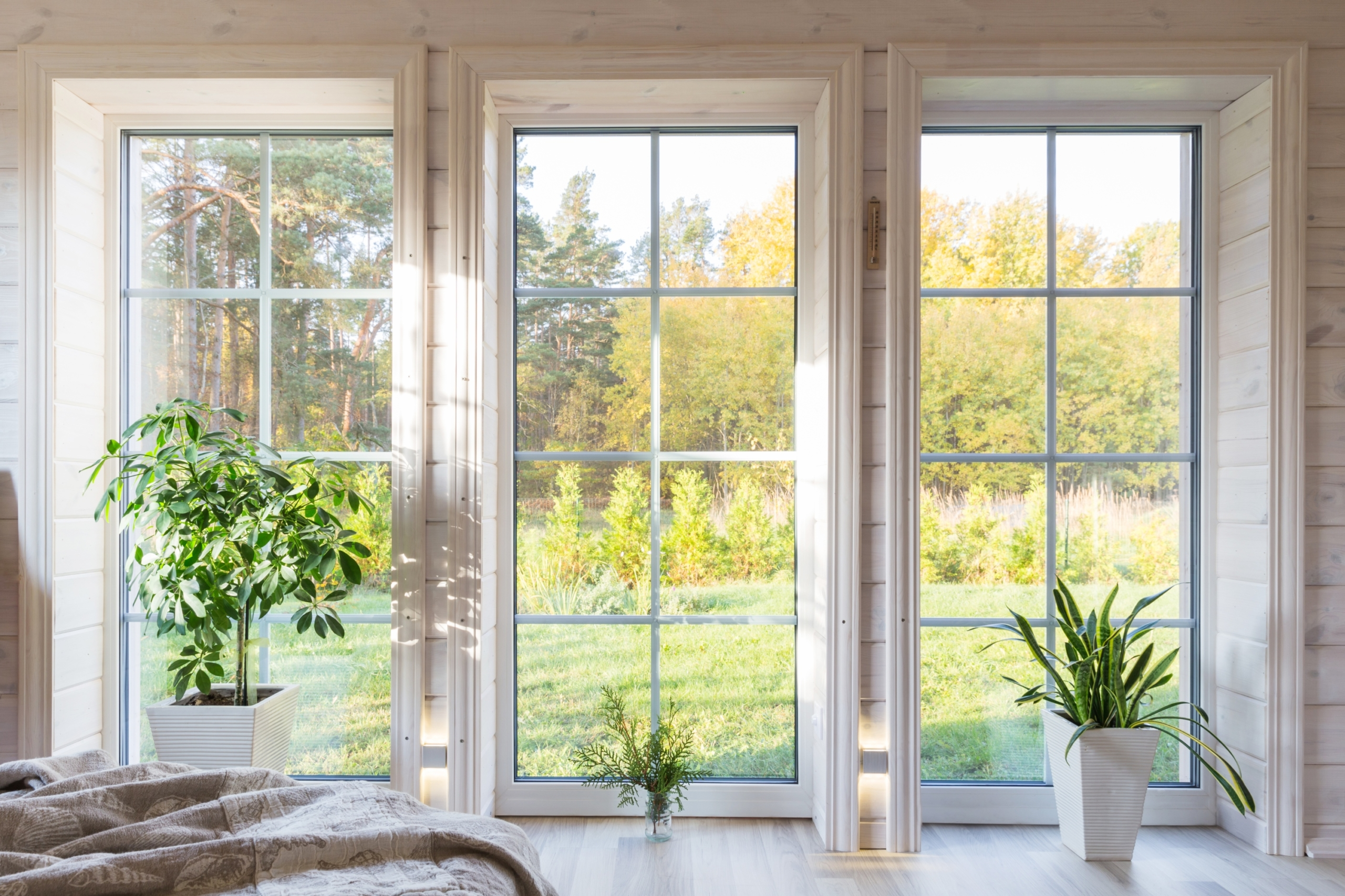5 Compelling Reasons To Install Soundproof Windows at Home